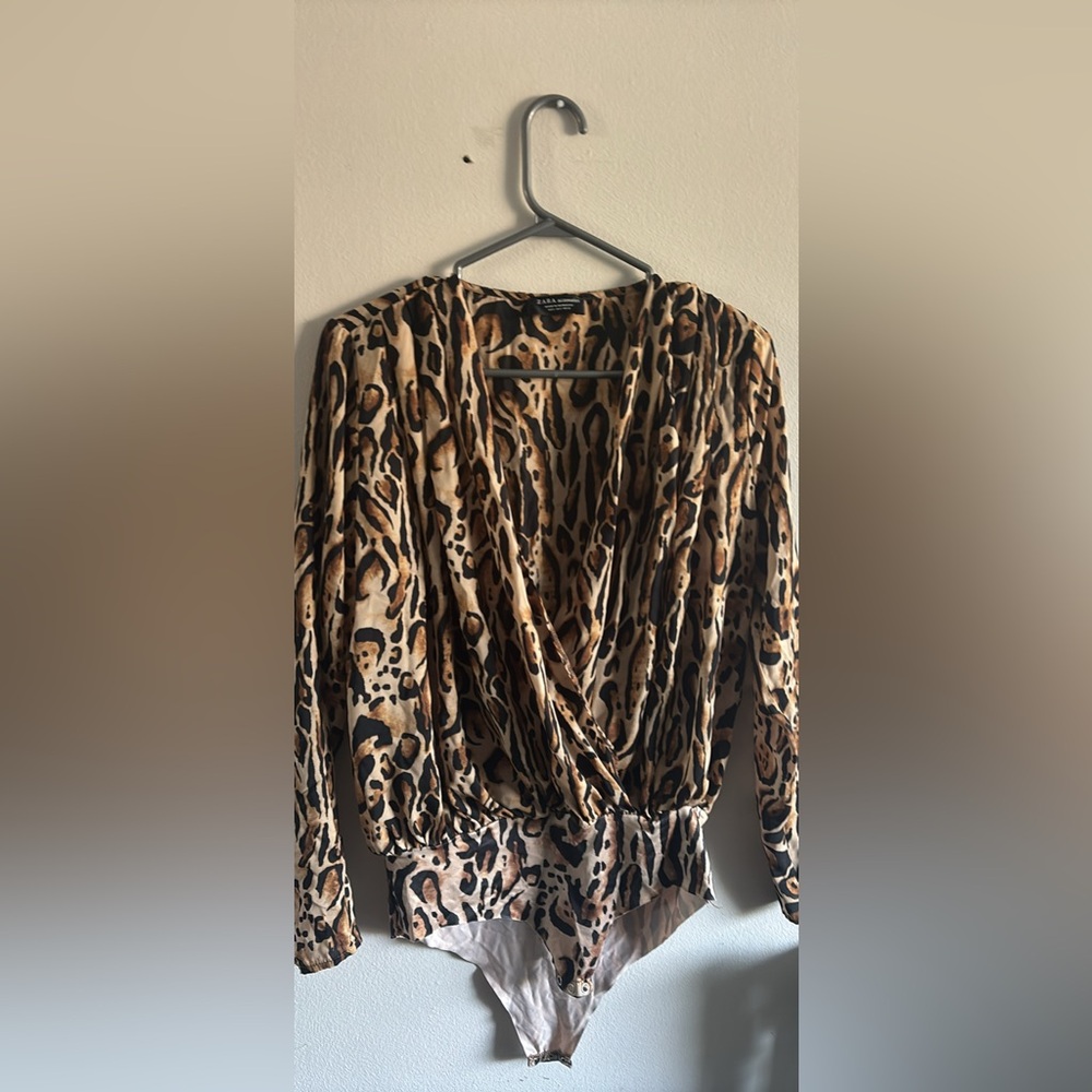 Zara Long Sleeve Leopard Print Bodysuit-Small